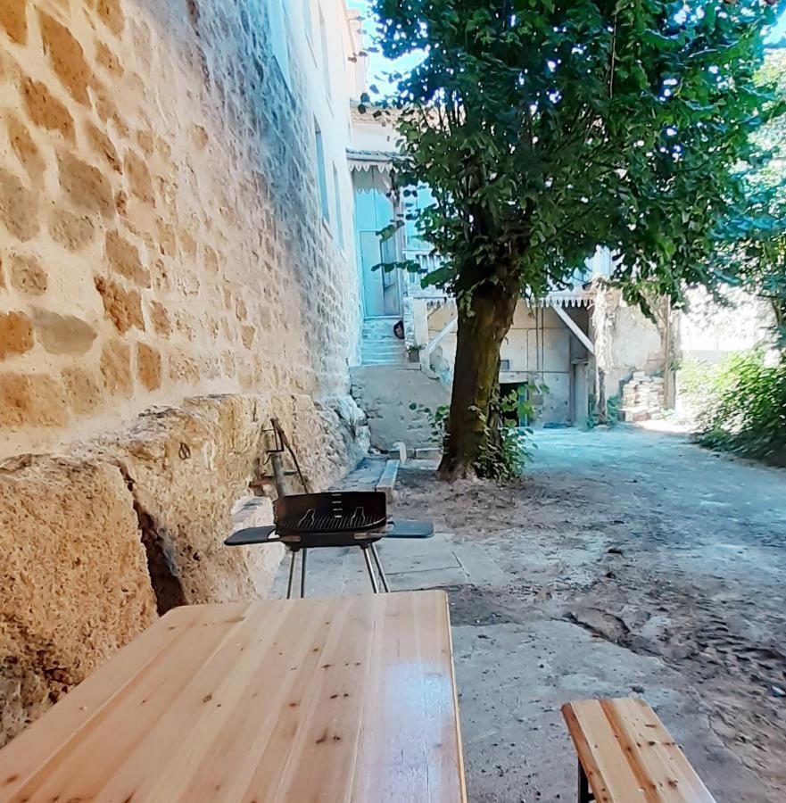 Logis Des Lugats, Gite De Charme La Réole Exteriér fotografie